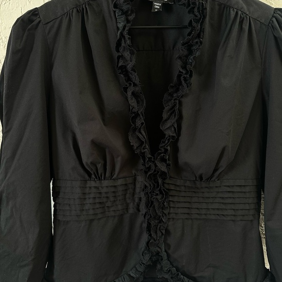 🖤 Bebe Black Lace Trim Blouse – Size M 🖤 - Picture 2 of 5